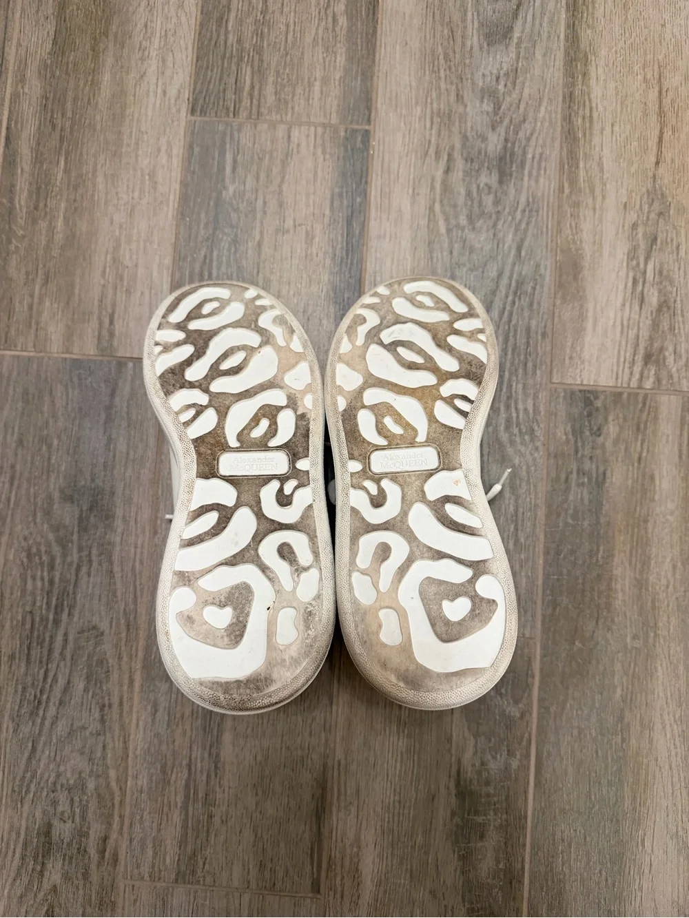 Alexander McQueen Oversized Sneaker White Black